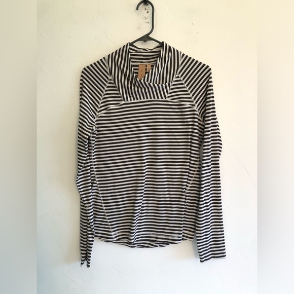 Indyeva Tops - Indyeva Gamut Top Dark Grey/Black Striped Turtleneck Top Medium Athleisure